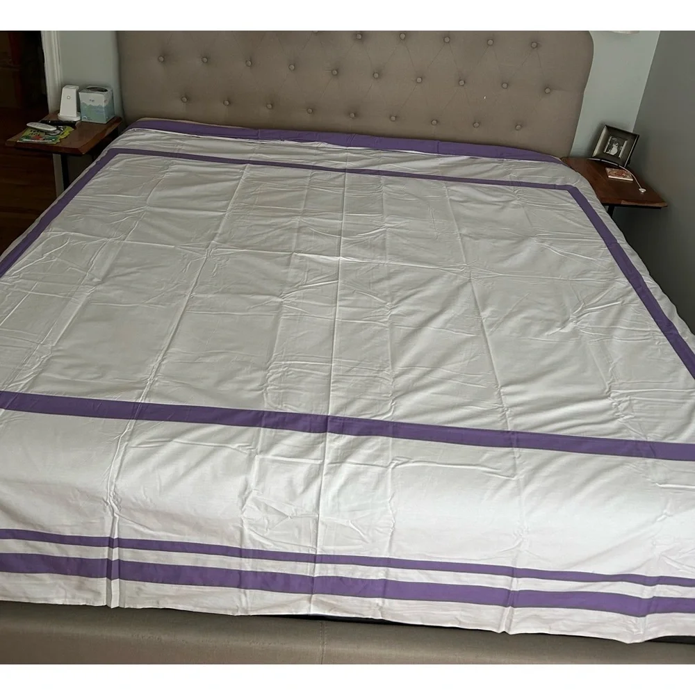 Pottery Barn Teen Suite Organic Cotton Duvet Cover in Purple and White - King
